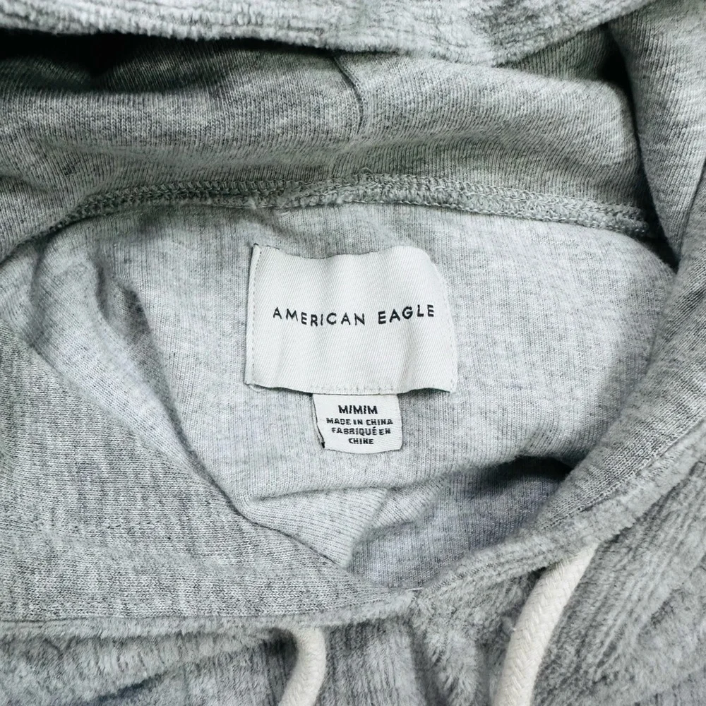 American Eagle Gray Knit Cropped Hoodie Sweater Drawstring Pocket Women’s M - Picture 8 of 8
